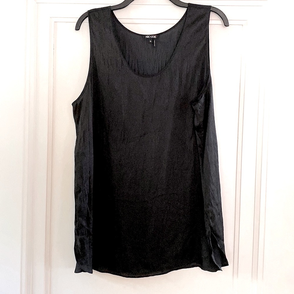 SALE‼️ NIC+ZOE long black sleeveless tank top